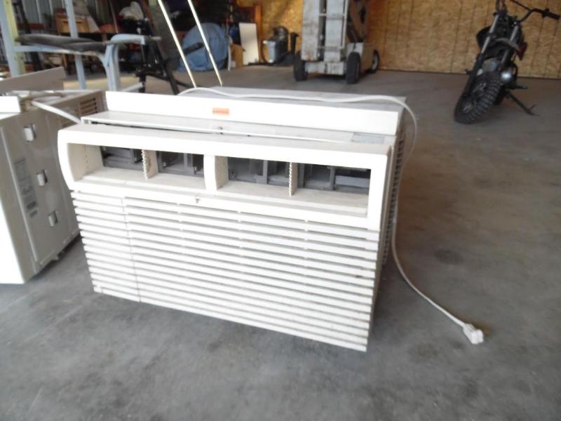 Window air conditioner