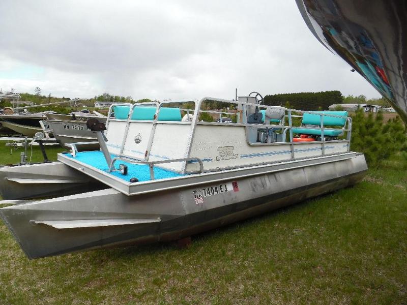 1981 Ercoa Pontoon