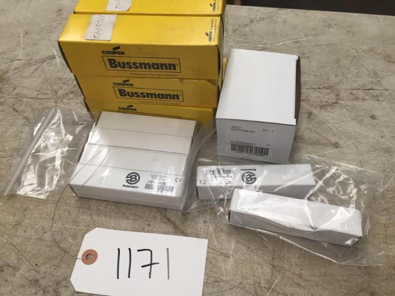 lot 175 image: Lot of Assorted Bussman Fuses