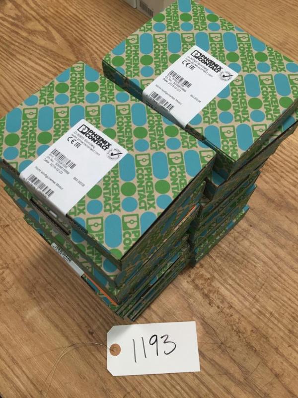 lot 193 image: Lot of (16) Phoenix Contact Current Sensors
