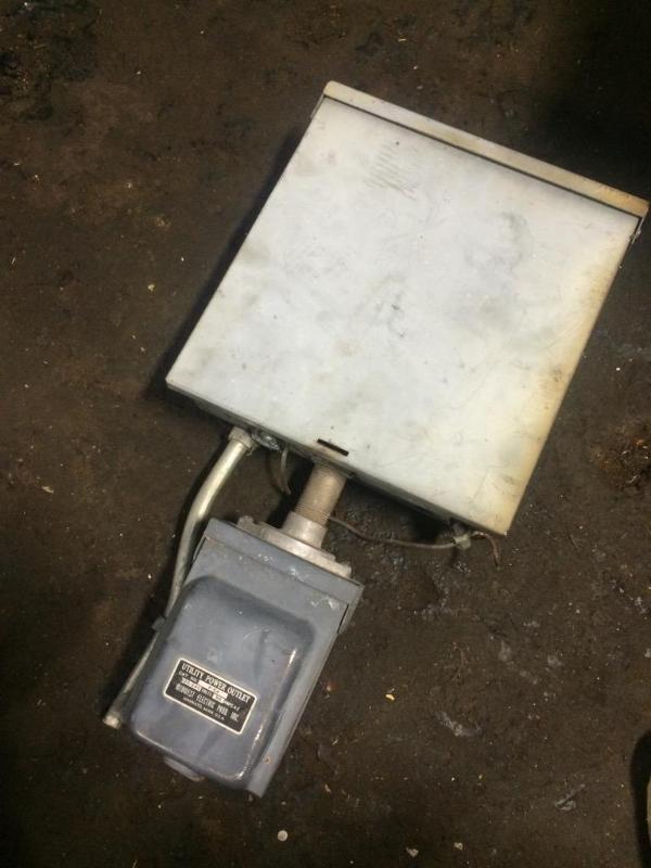 lot 330 image: Electrical circuit breaker box and utility po...