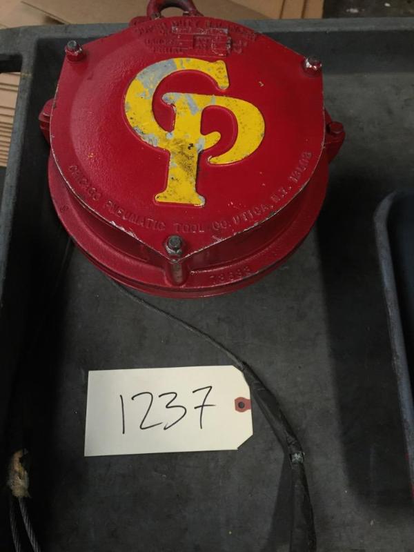 lot 39 image: Chicago Pneumatic Super Duty Balancer