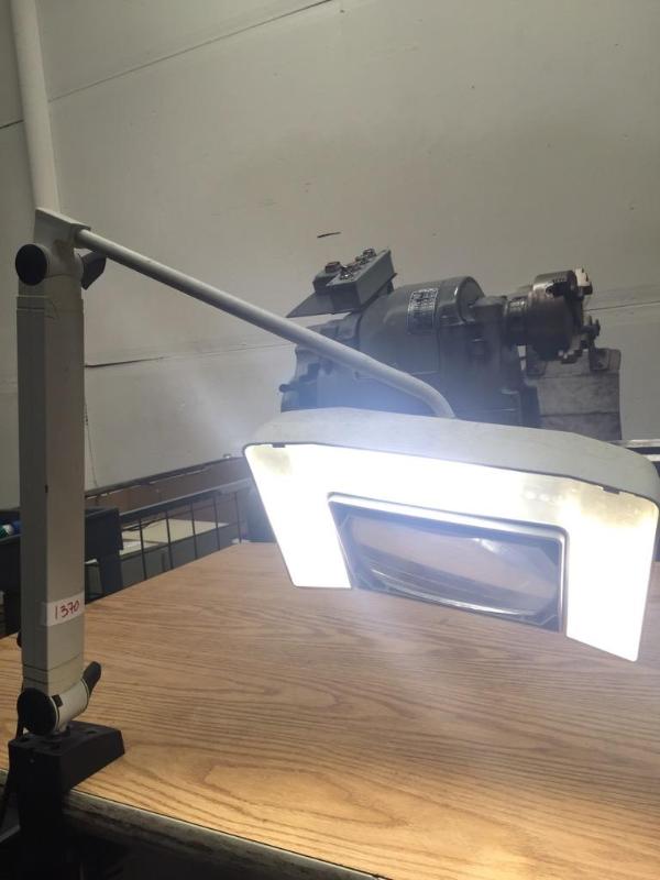 lot 86 image: Waldmann Lighting Omnivue SNL-319 3-Bulb Benc...