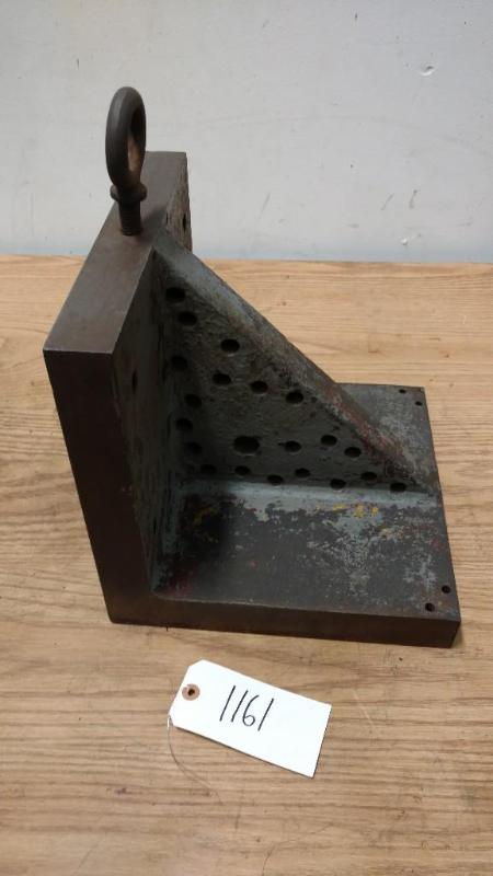 lot 90 image: Lot of 1 Angle Plate