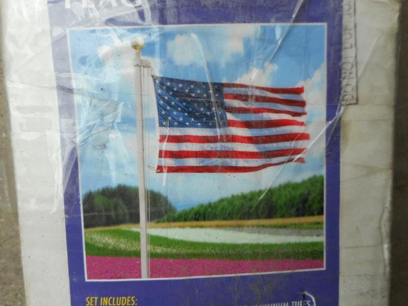 lot 22 image: 20  Flagpole