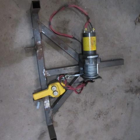 12V Winch on Frame
