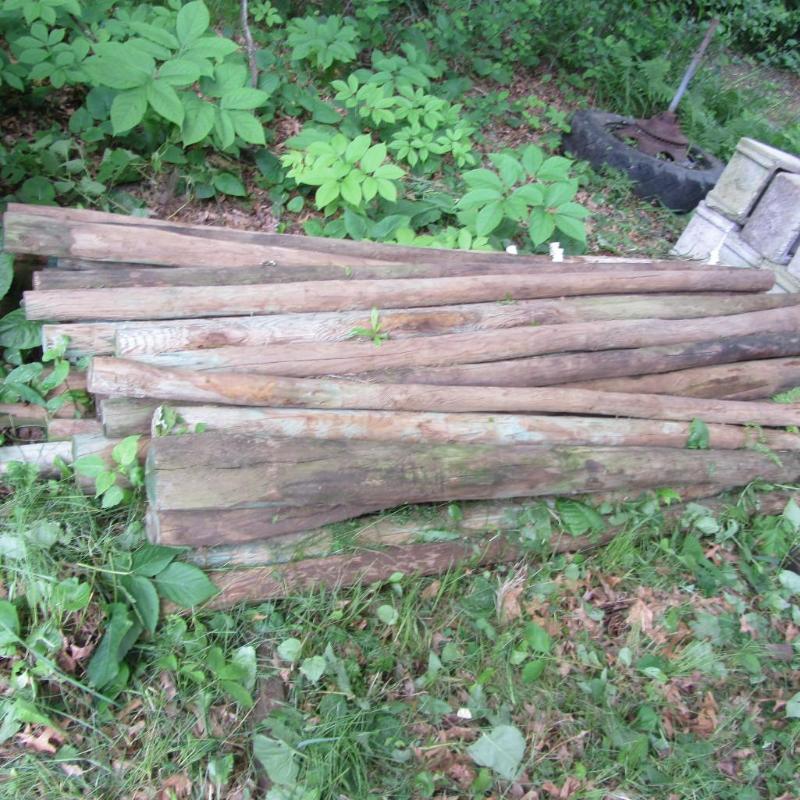Round Wood Posts