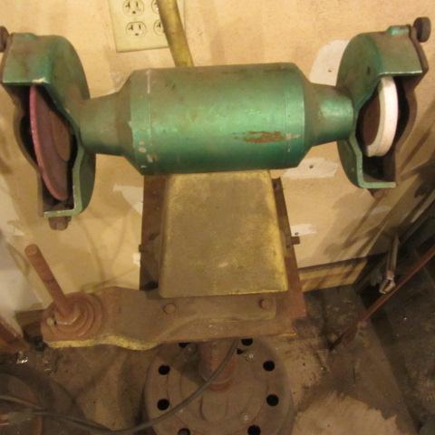 Double Wheel Grinder