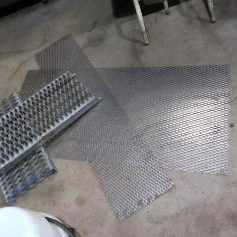 Mesh & Aluminum Ramps