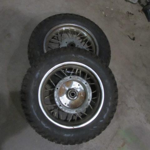 Pair Spoke Tires
