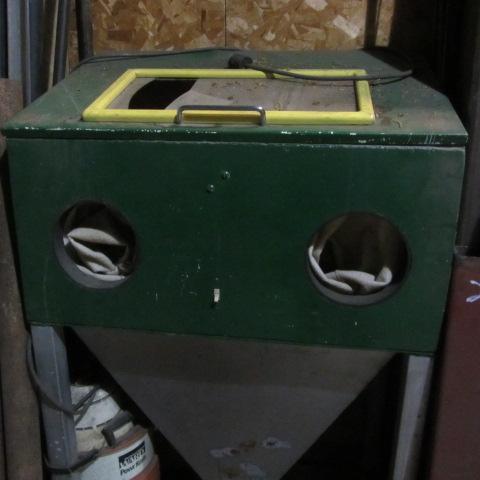 Sandblasting Cabinet