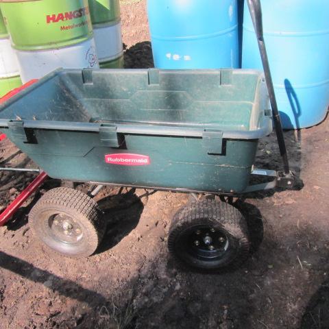 Rubbermaid Plastic Lawn Cart