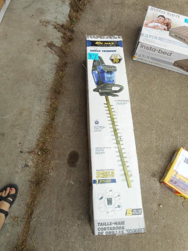 Electric Hedge Trimmer
