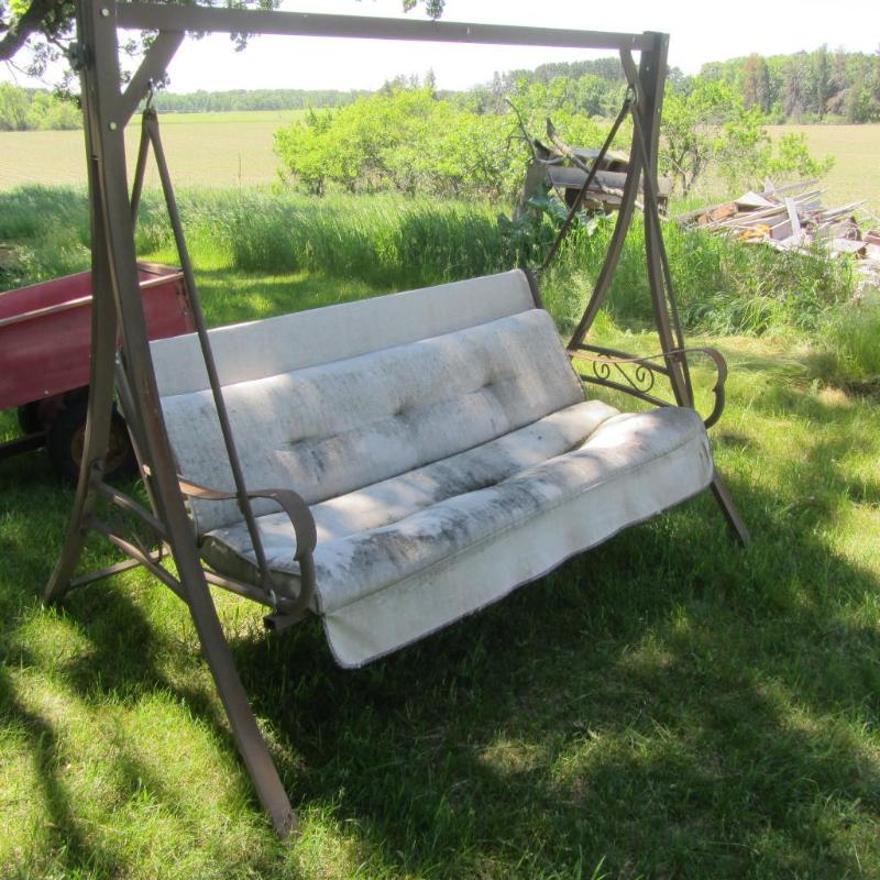 Lawn Swing