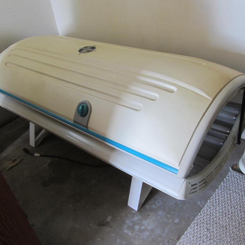 Sunquest Tanning Bed