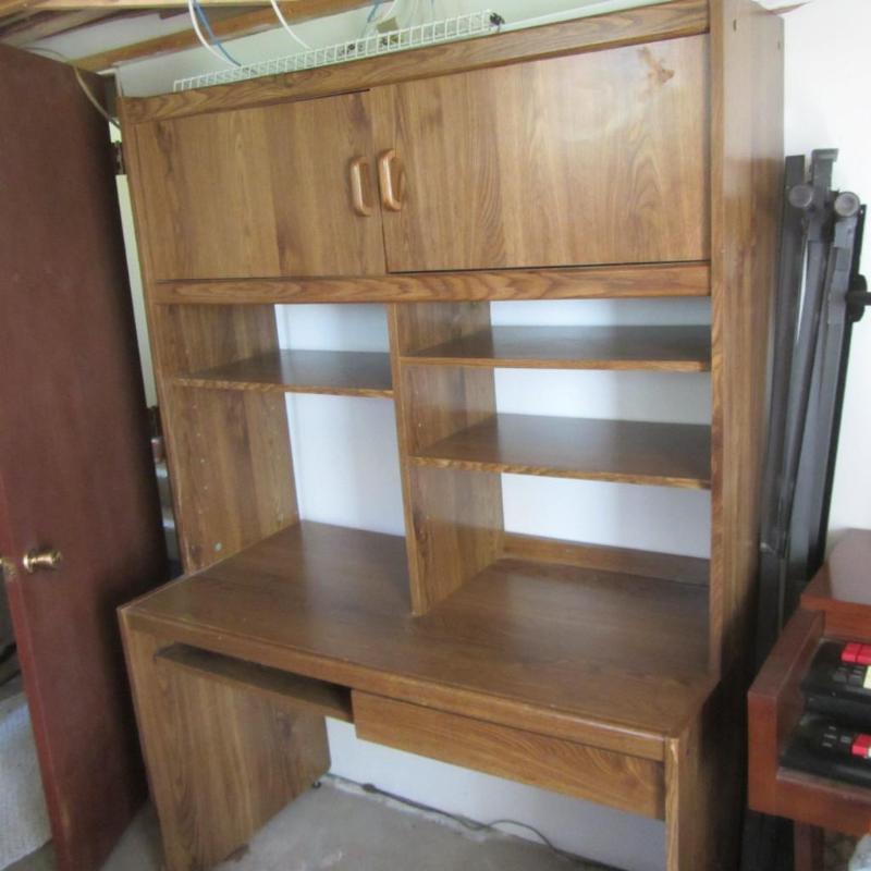 Desk with Hutch