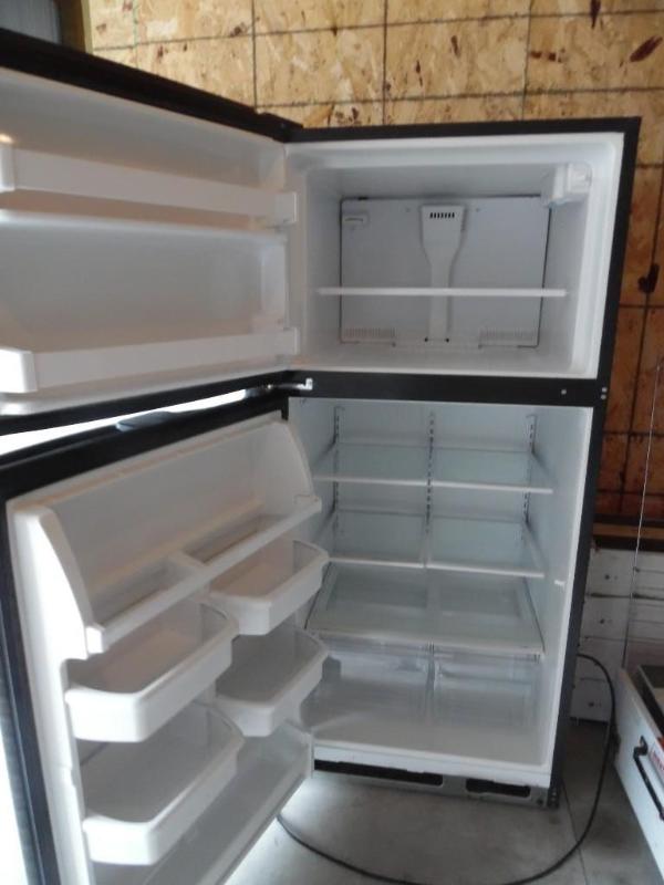 Whirlpool Gladiator Refrigerator We Sell Your Stuff Inc. Auction 114