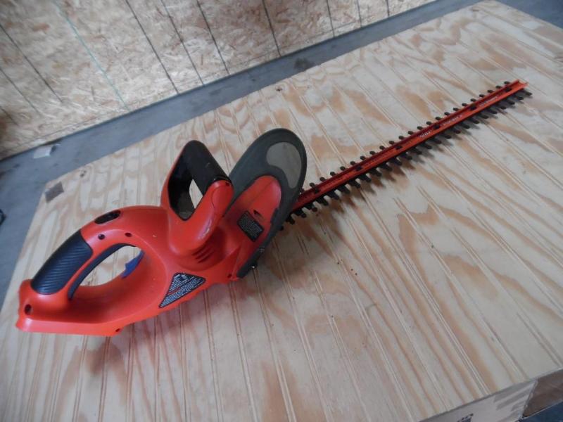Hedge trimmer