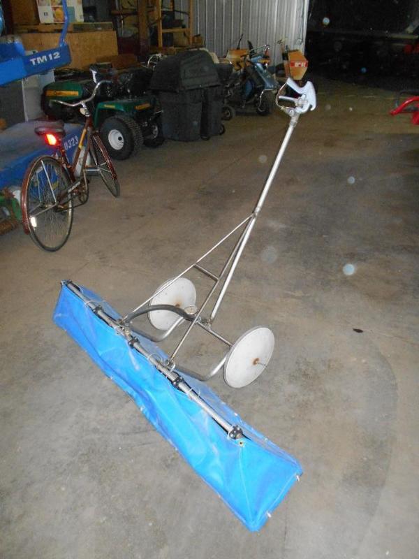 lot 8 image: Walk Behind Spot Sprayer