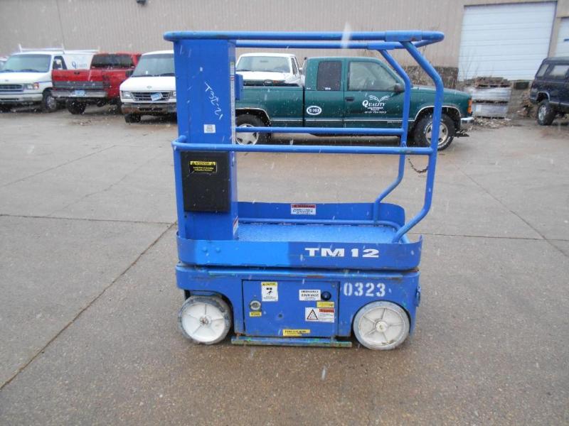 lot 9 image: Snorkel  Upright TM-12 Electric Personnel Lift. 12 Deck Height. NO RESERVE