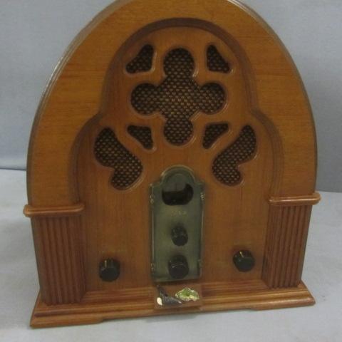 Vintage Look Radio