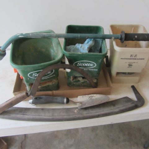 Broadcast Spreaders, Blades