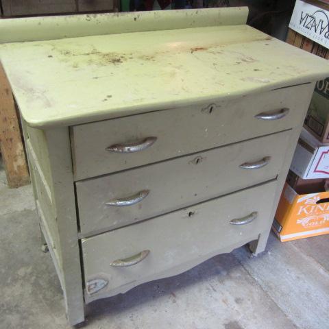 Wooden 3-Drawer Dresser