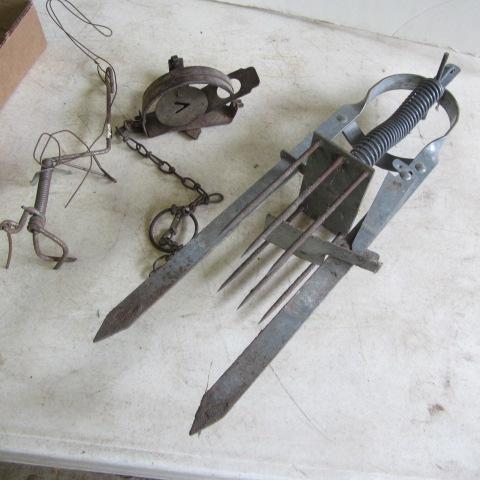 Mole, Victor & Claw Traps