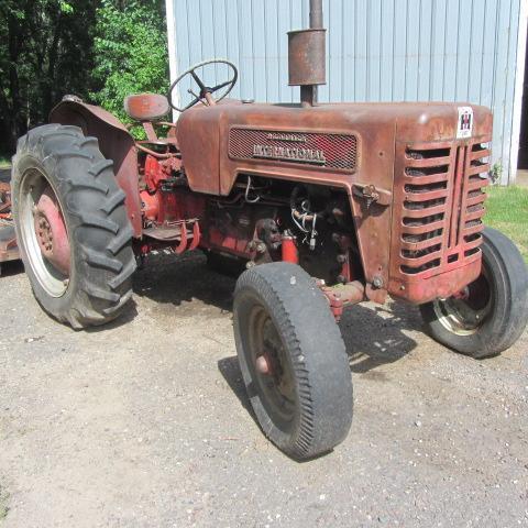 IH B275 Diesel Farm Tractor