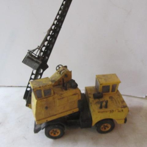 Tonka Metal Crane