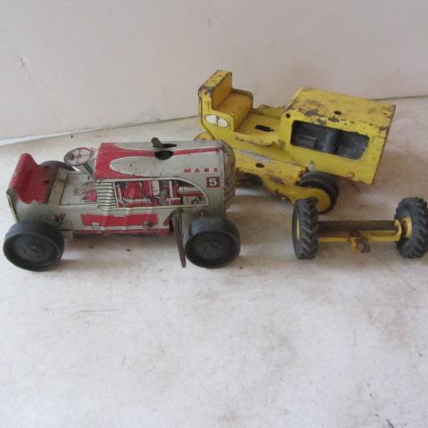Marx Tin Tractor, Caterpillar Body