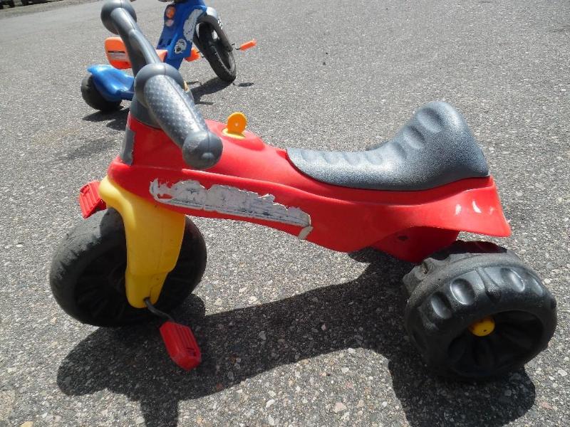 Childs big wheel