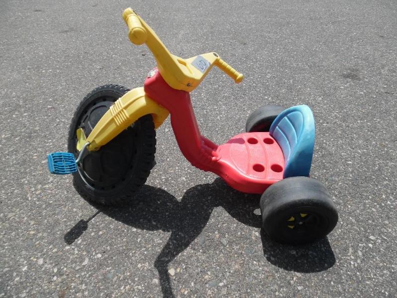 Childs big wheel