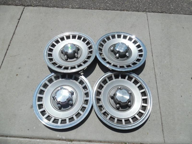 Ford hubcaps