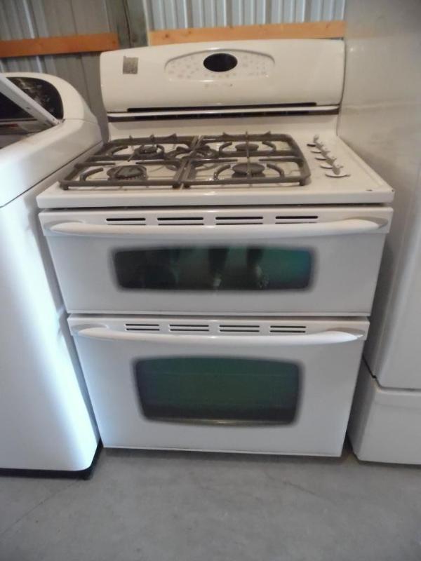 Gas Stove With Upper and Lower Oven