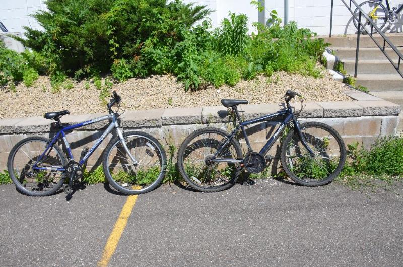 lot 107 image: 2 bicycles - Gary fisher Tarpon Medium OS ser...