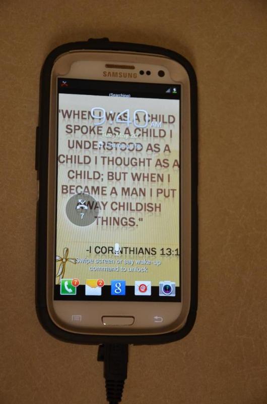 lot 12 image: Samsung Galaxy S3 with Otter box case - power...