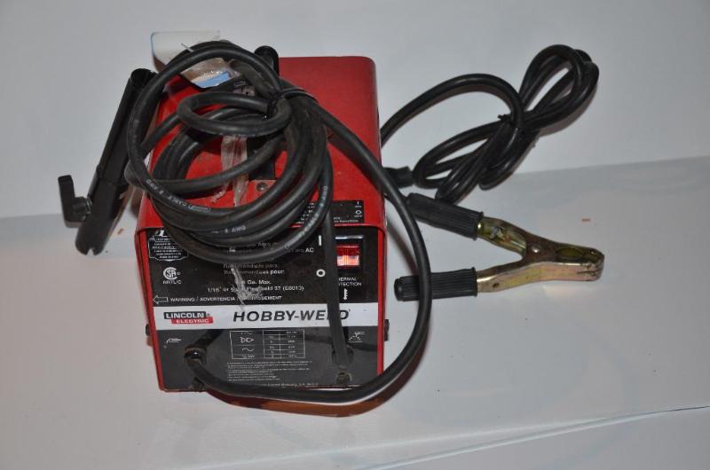 lot 125 image: Lincoln Electric Hobby-Weld welder 110 volts...