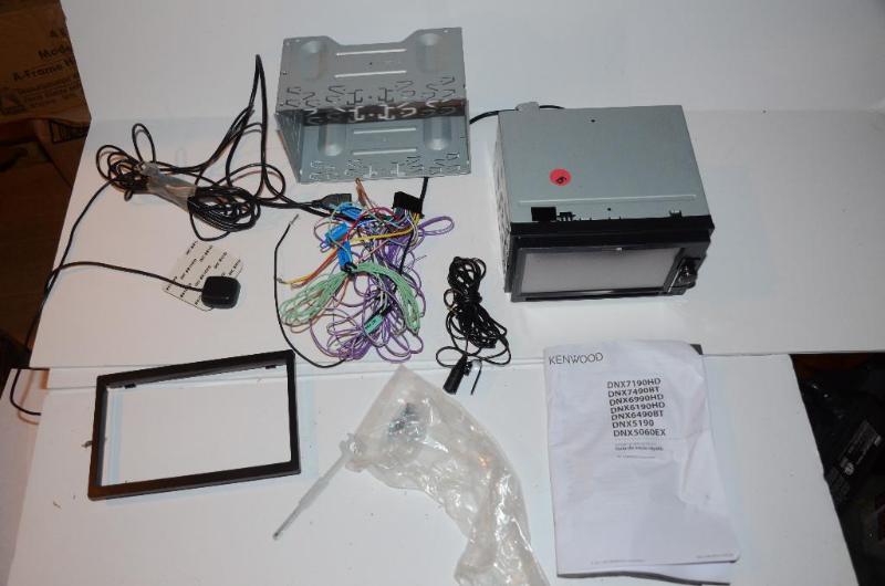 lot 51 image: Kenwood DNX6190HD GPS, amfm, cd stereo....