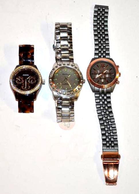 lot 61 image: Fossil Leopard Design Womens watch Mark Naim...