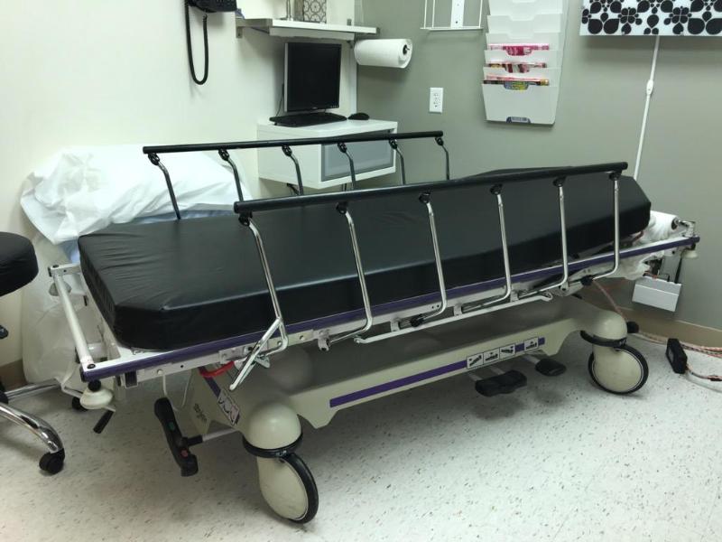 lot 39 image: Stryker 1501 Emergency DepartmentPACU Adjust...