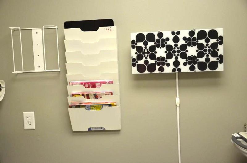 lot 42 image: Wall light Ikea lamp model 1305 22x10, wall r...