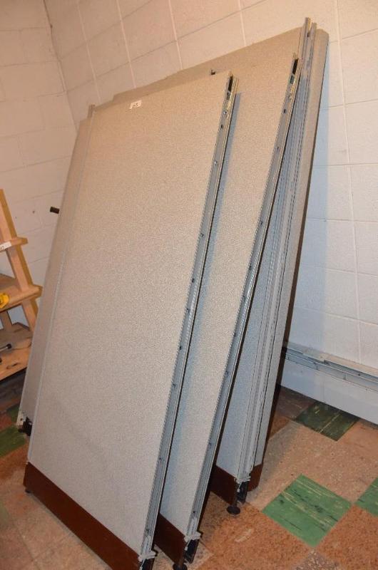 lot 103 image: 7 cubicle walls...