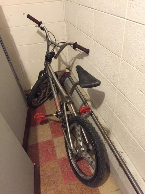 lot 108 image: GT 4130 bike...