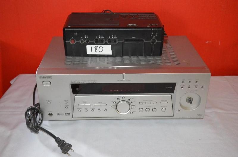 lot 180 image: Proton 320 AMFM Clock radio model no. 320 &a...