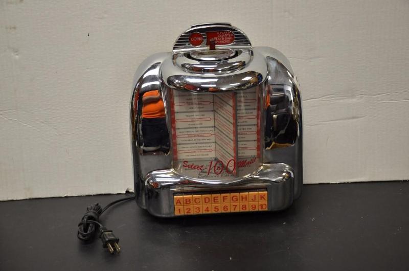 lot 38 image: Spirit of St. Louis Select- 100 Matic&nbspJu...