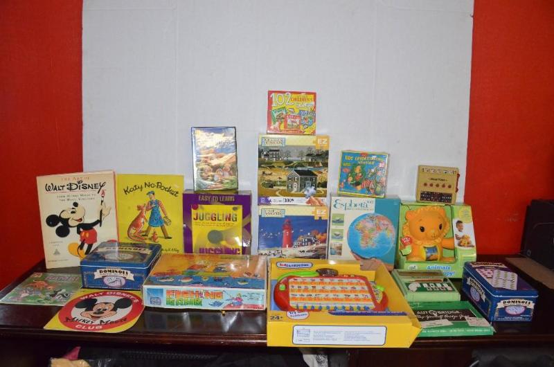 lot 60 image: Large lot of toys and games  dominoes ,leap ...