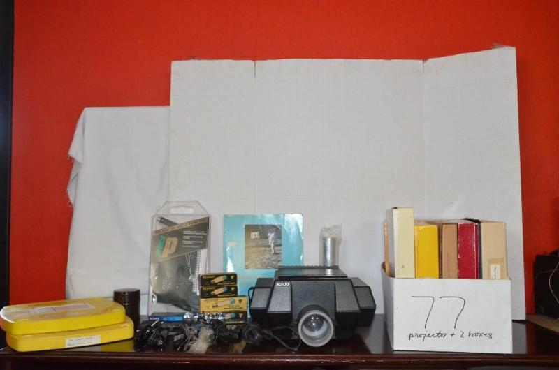 lot 77 image: Artograph AG100 projector ...