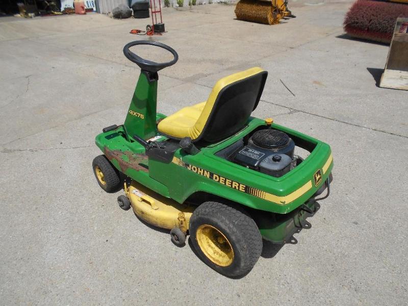John Deere RX75 Riding Lawn Mower. 9 HP, 30" Cut. Scissorlift