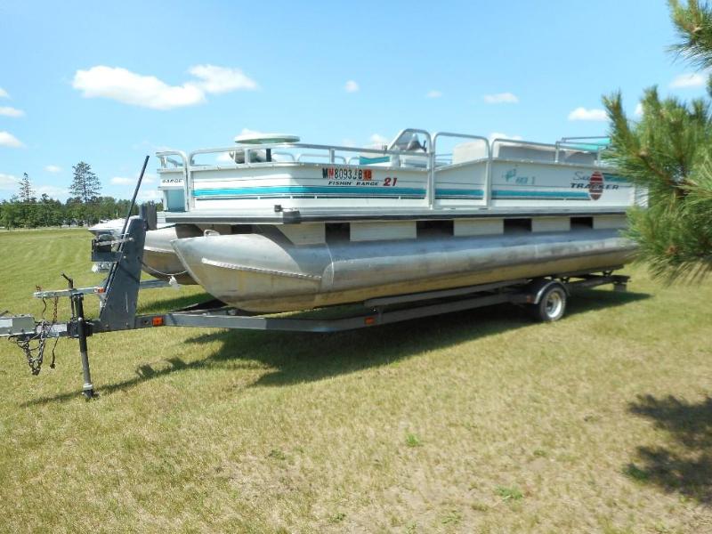 1995 Suntracker Fishing Barge Pontoon